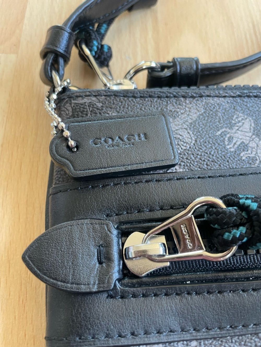 Coach Large Wristlet Clutch Black Horse Carriage Logo Graffiti Print F84636 - Picture 2 of 12